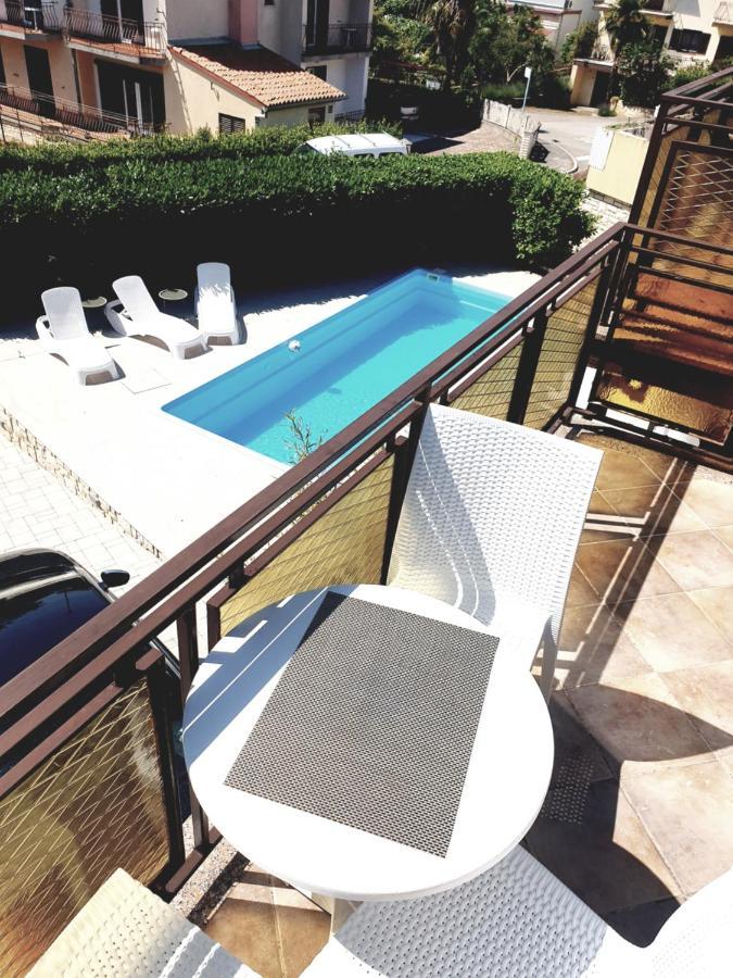 House Marcone - Pool Apartman Rovinj Kültér fotó